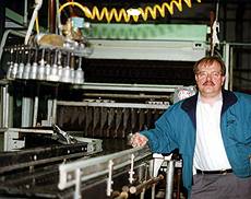 Marc Hauser will keep the old bottling line active as long as demand and glass supply last.